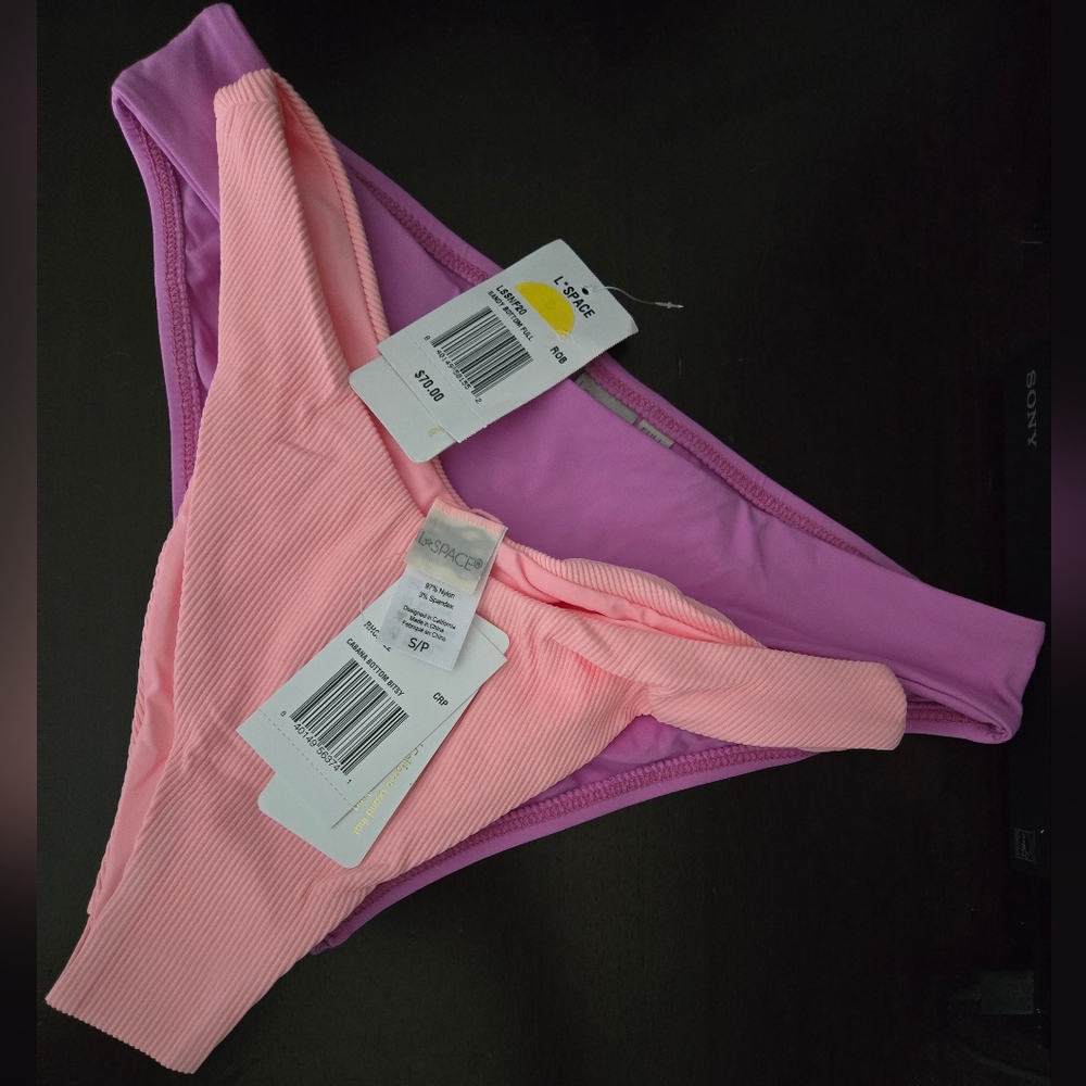 👙🌞⛱️ NWT L-SPACE California Women's Pink and Purple Textured Bottoms